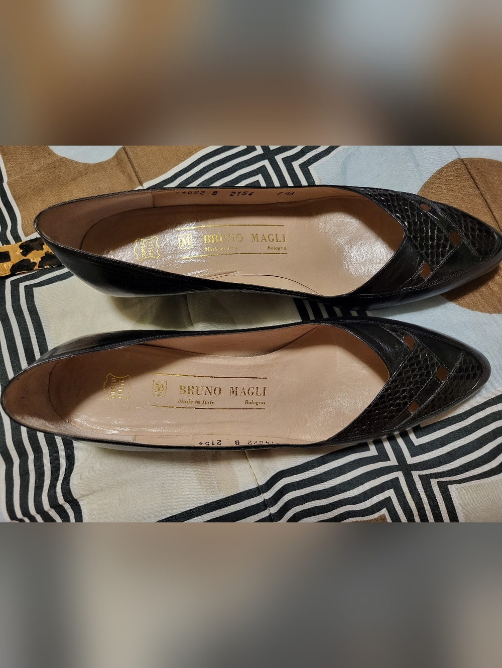Bruno Magli Black Textured Pointed Leather Flats